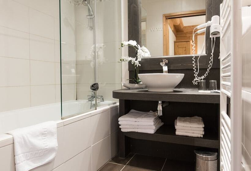 اتاق استاندارد, Club Le Cret