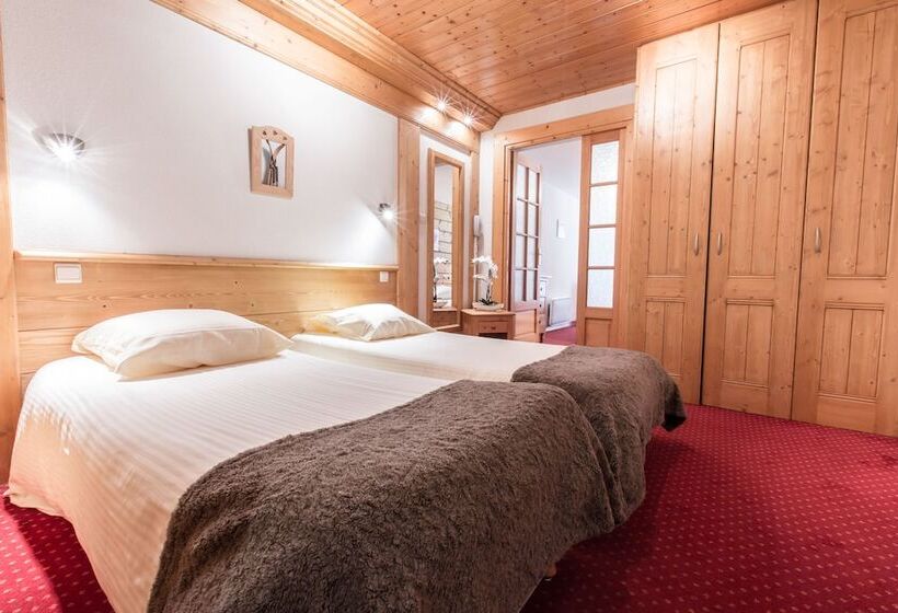 اتاق استاندارد سه نفره, Club Le Cret