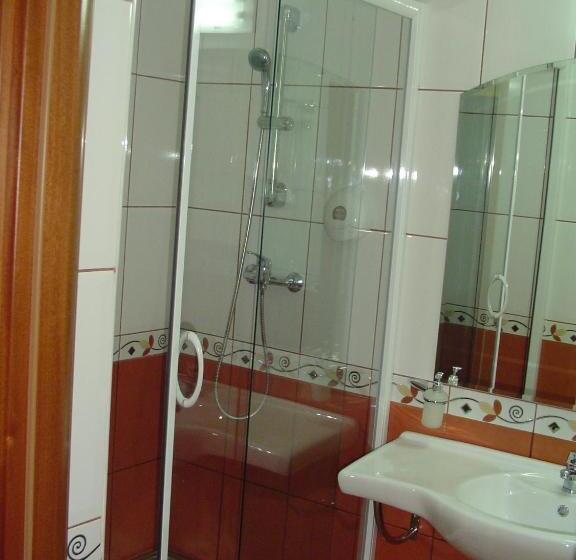 غرفة قياسية, Europa