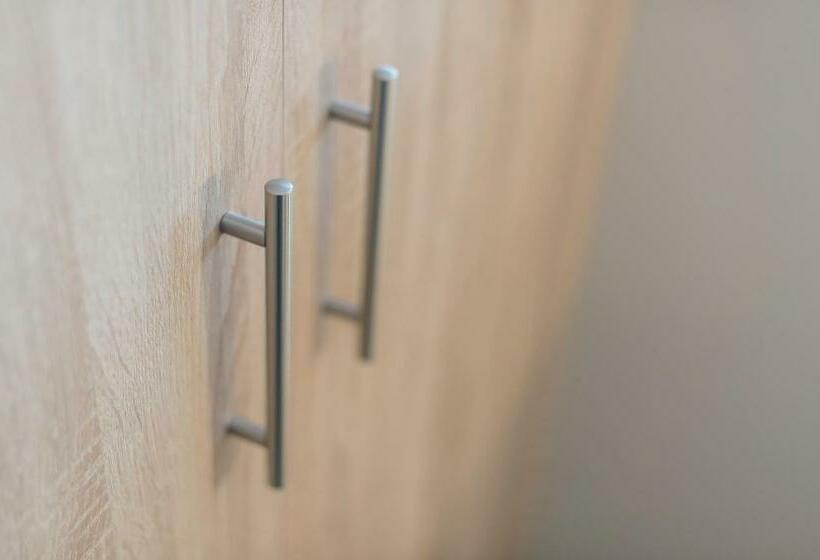 Quarto Classe Business, Harbr. Boardinghouse Ludwigsburg