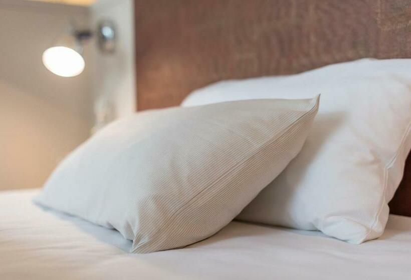 Quarto Classe Business, Harbr. Boardinghouse Ludwigsburg