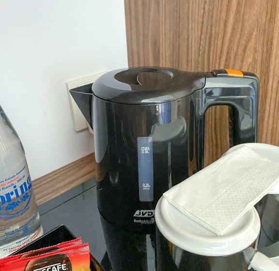 带特大床的标准间, Holiday Inn Express Baruna, An Ihg