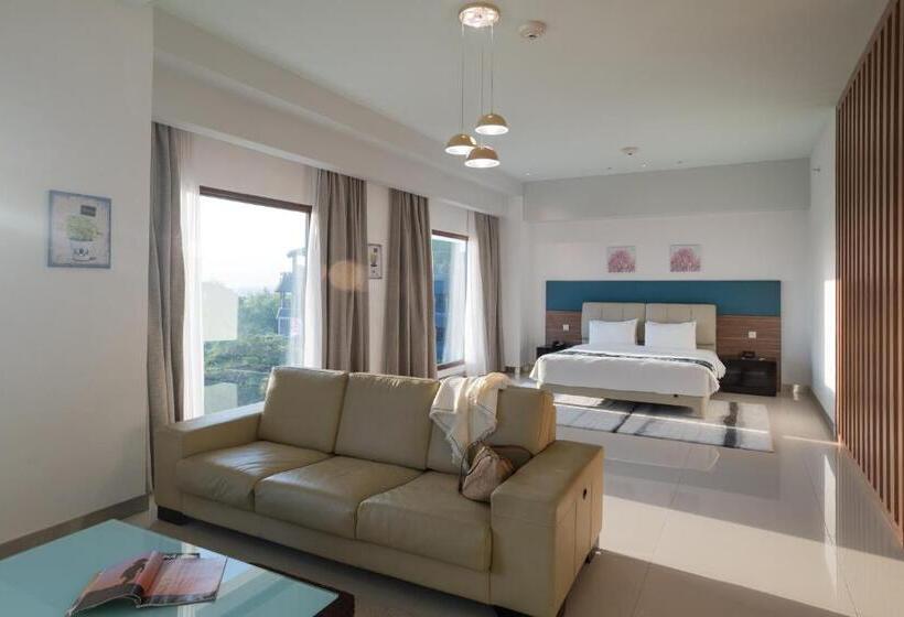 带大床的套房, Holiday Inn Express Baruna, An Ihg