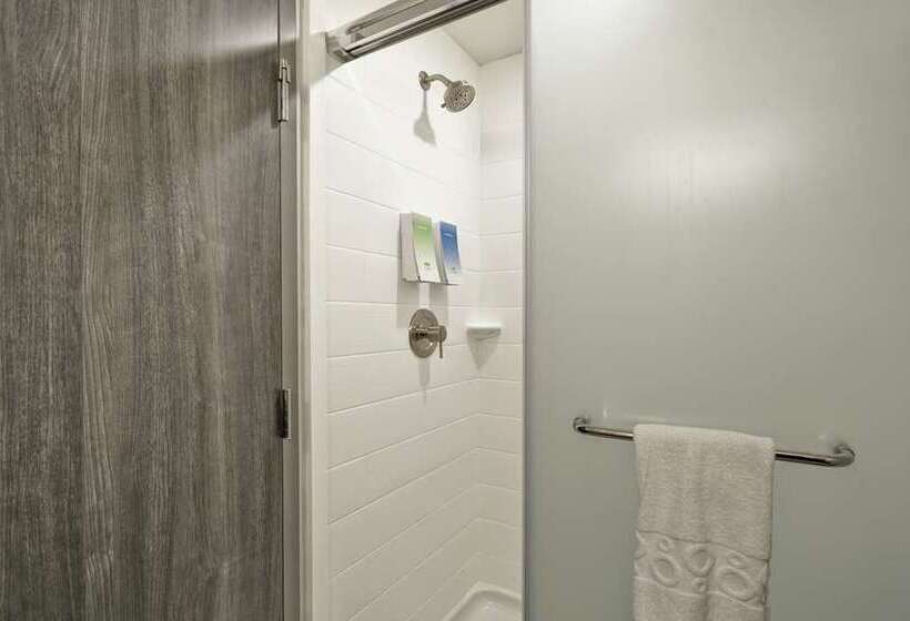 스탠다드 스튜디오, Home2 Suites By Hilton Glendale   Westgate