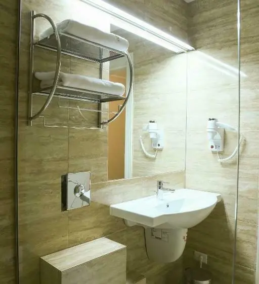 Standard-huone, Montana
