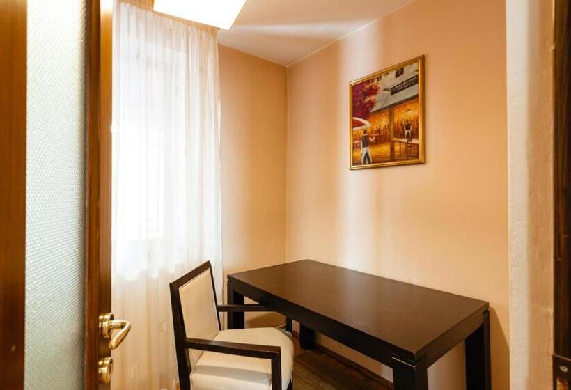 דירת חדר, Pensiunea Casa Zanelor