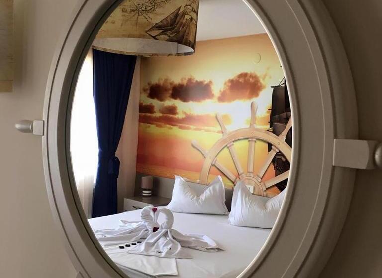 חדר יוקרתי, Pirates Resort