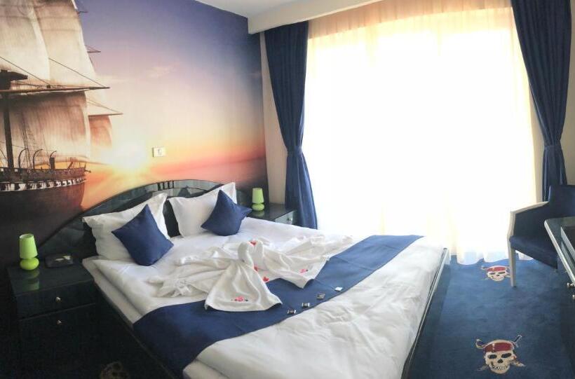 סוויטה יוקרתית, Pirates Resort