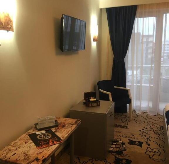 חדר סופריור, Pirates Resort