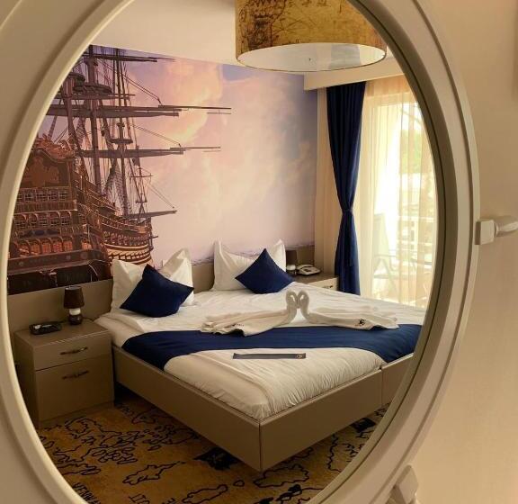 高级大房间, Pirates Resort