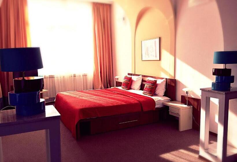 Люкс с гидромассажем, Roberto