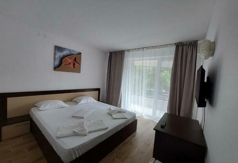 스탠다드 룸, Rodica