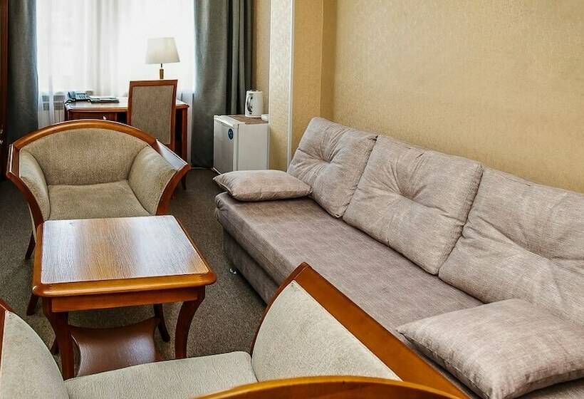 استودیوی استاندارد, Yubileinaya