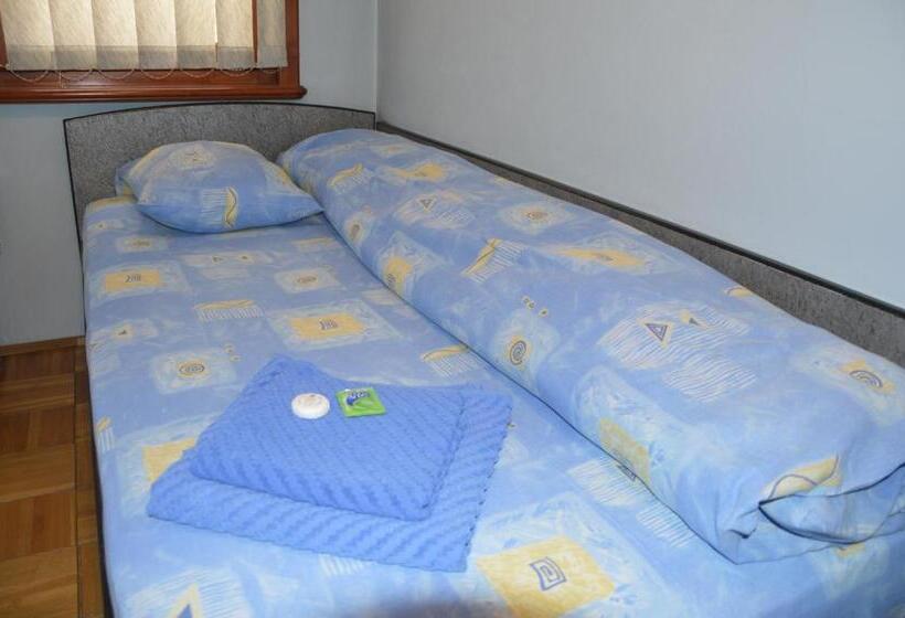 メゾネットスイート, Motel Buti