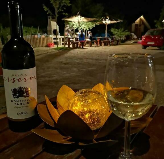 غرفة قياسية رباعية, Marina Park