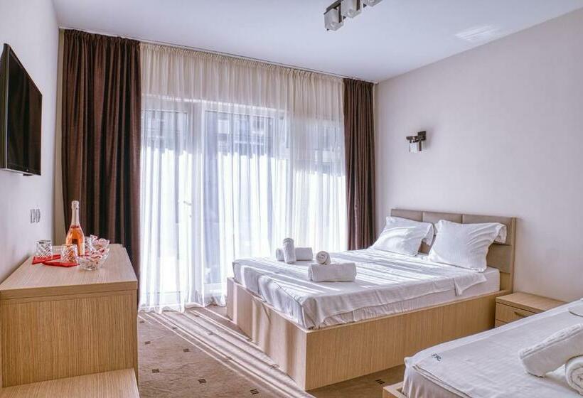 스탠다드 트리플 룸 테라스, Sammos Beach Resort