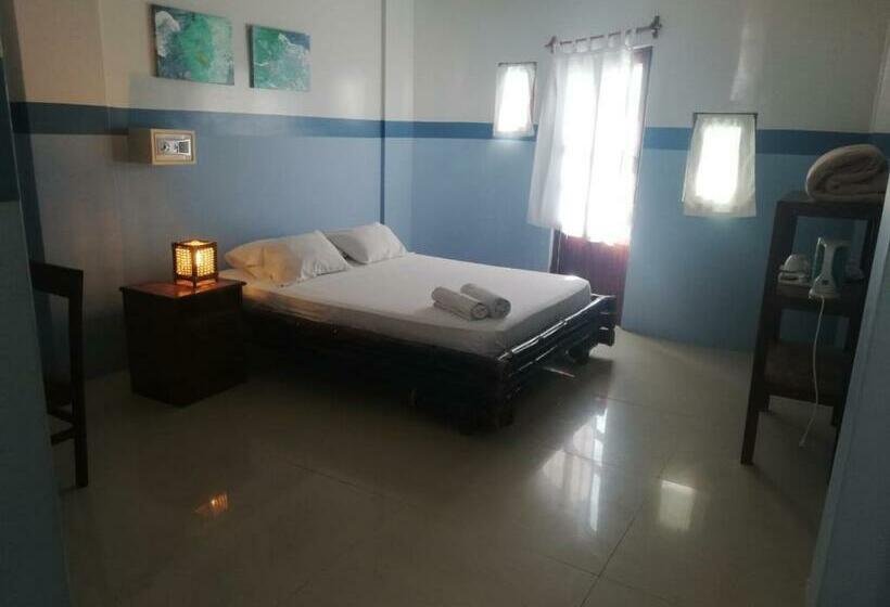 Quarto Estandar, Loki Del Mar