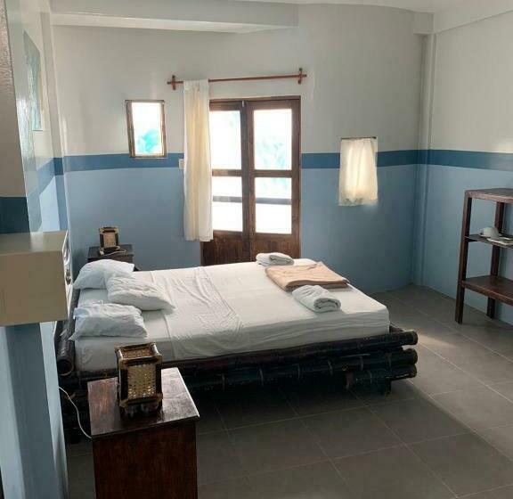 Quarto Estandar, Loki Del Mar