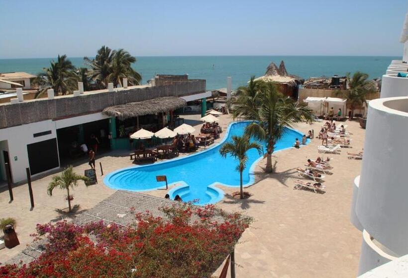 Cama em Quarto Compartilhado, Loki Del Mar