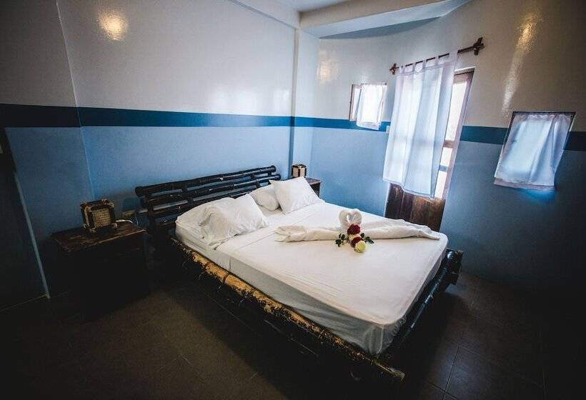 Quarto Estandar, Loki Del Mar