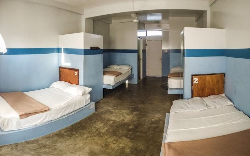 Quarto Quádruplo Estandar, Loki Del Mar