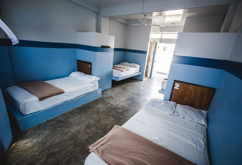 Quarto Quádruplo Estandar, Loki Del Mar