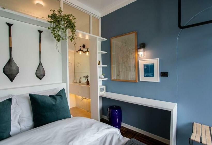 חדר סטנדרט, Fausto