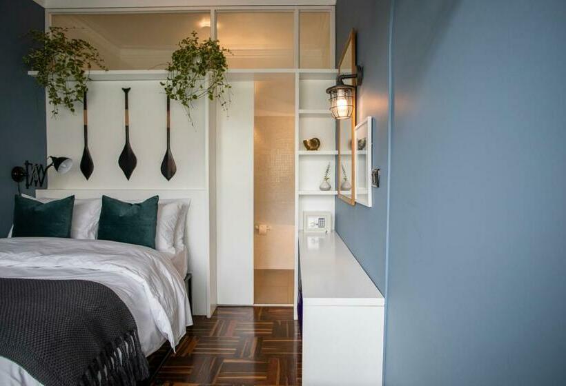 חדר סטנדרט, Fausto