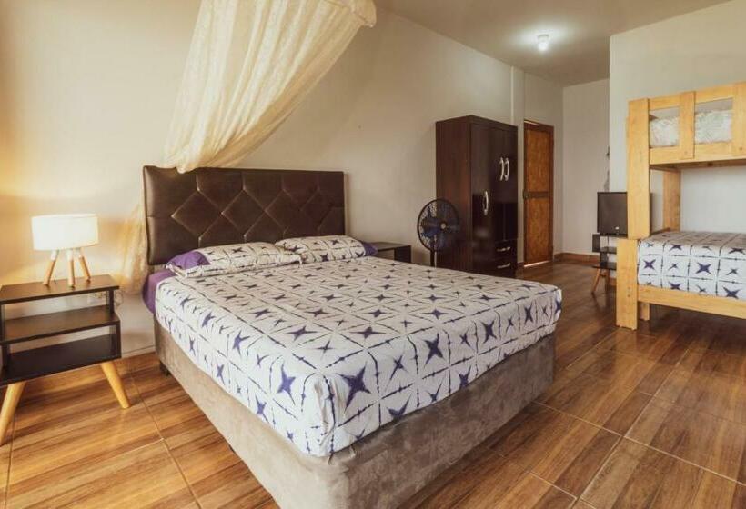 带海景标准四人间, Blue Ocean