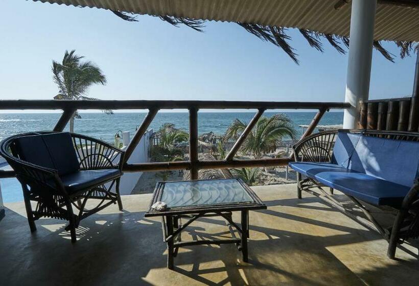 带海景标准四人间, Blue Ocean