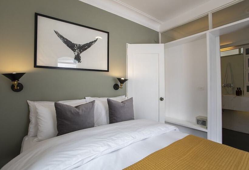 חדר סטנדרט, Fausto