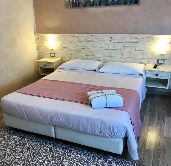 标准三人间, Fiumicino Airport B&b Deluxe