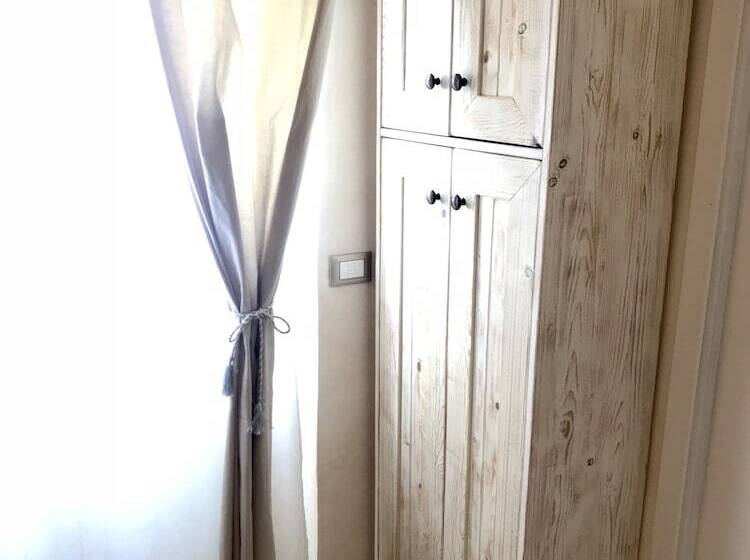 高级三人间, Fiumicino Airport B&b Deluxe