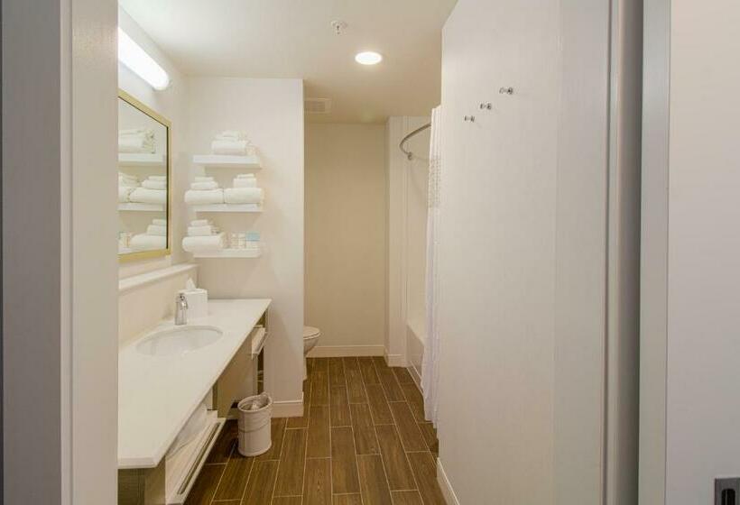 Номер Executive Кровать Кинг, Hampton Inn Crestview South  I10