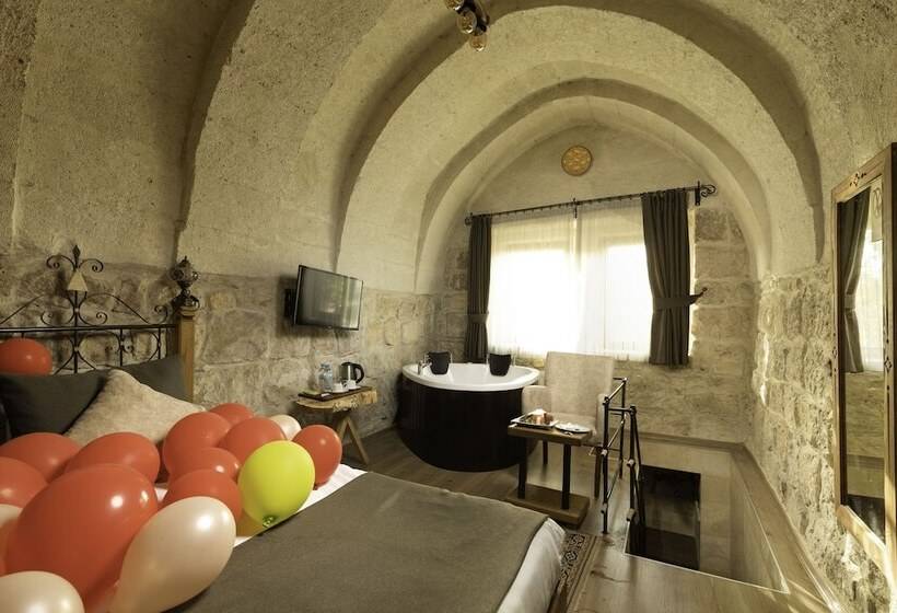 ジュニアスイート, Maron Stone House