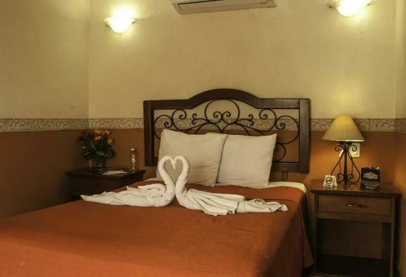 اتاق استاندارد یک نفره, Maya Campeche