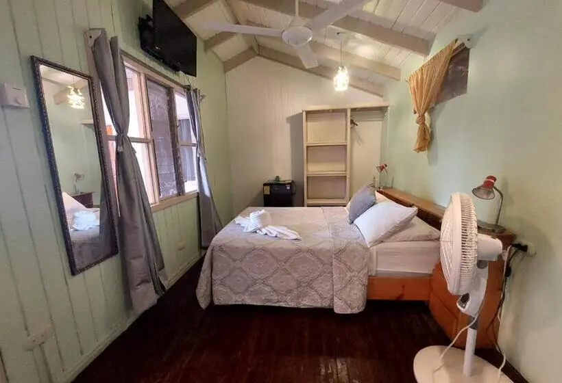 Economy-huone, M&m Beach House