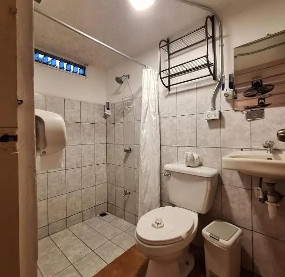 Standard Kolmen Hengen Huone, M&m Beach House