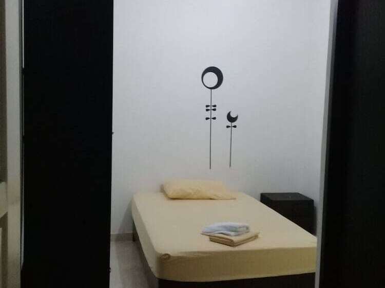 スタンダードシングルルーム, Hostal Alameda