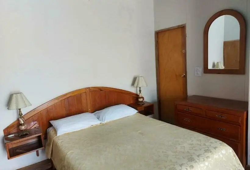 スタンダードルーム, Hostal Lluvia De Oro