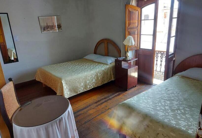 패밀리 룸, Hostal Lluvia De Oro