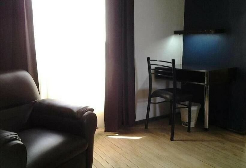 Chambre Triple Standard Salle de Bains Commune, Cabu Hostel