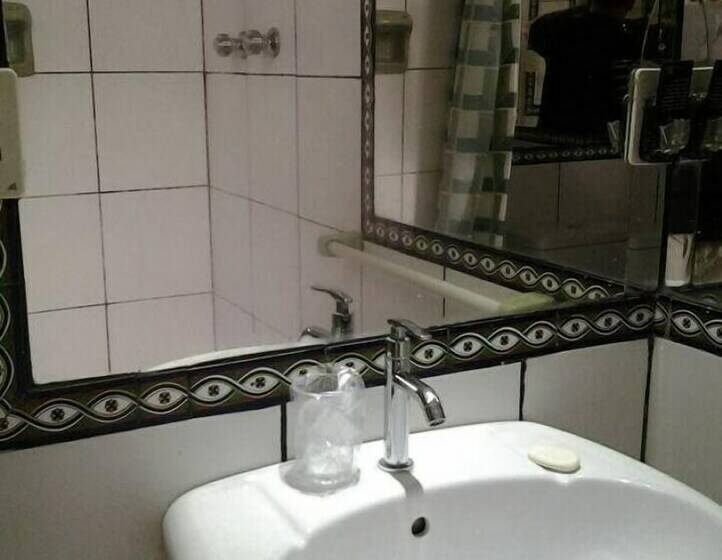 Chambre Standard Vue Montagne, Cabu Hostel