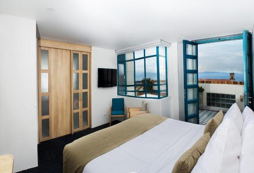 带露台的套间, Camino De La Sal