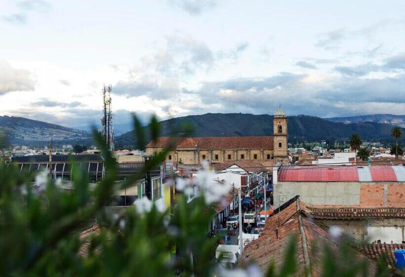 带露台的套间, Camino De La Sal