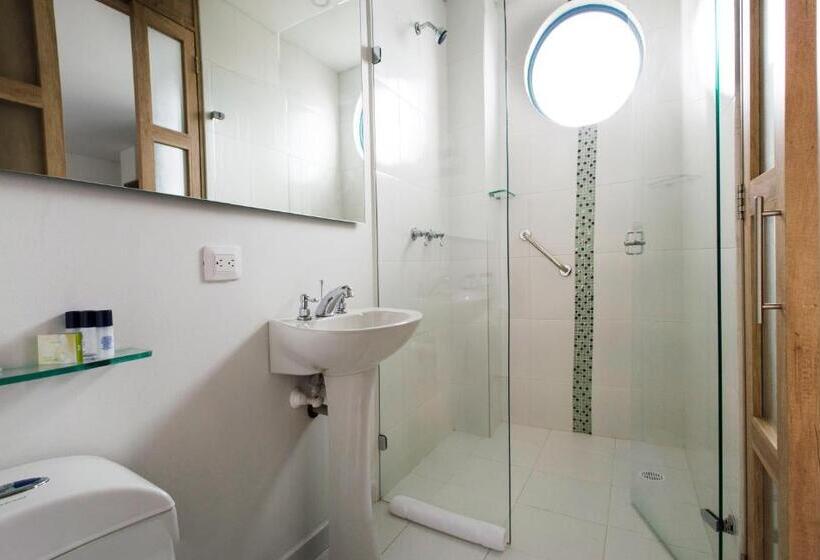 带大床的标准间, Camino De La Sal