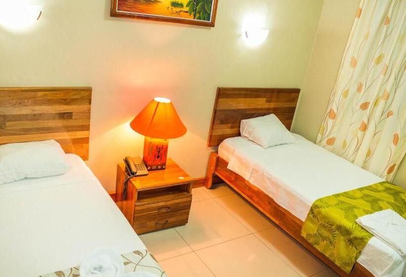 اتاق استاندارد سه نفره, Golden Star