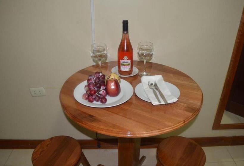 اتاق استاندارد سه نفره, Golden Star