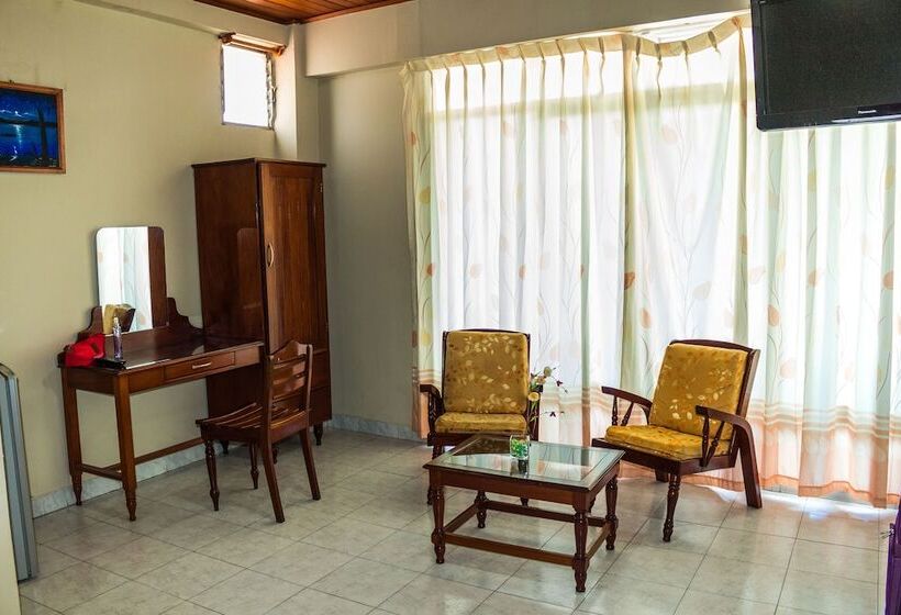 اتاق استاندارد, Golden Star