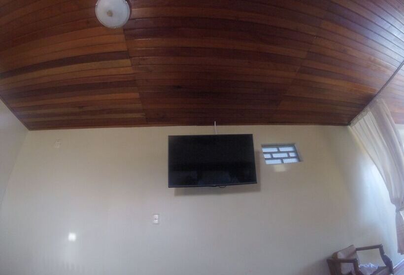 اتاق استاندارد سه نفره, Golden Star